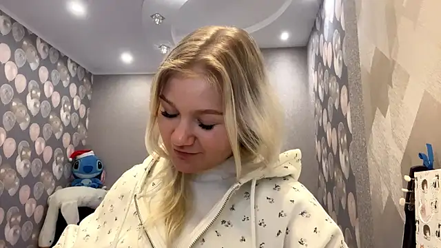 NicolleArrowsmith: онлайн-секс-чат