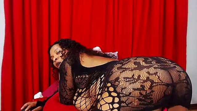 SexyBustyBoobs' Webcam Show