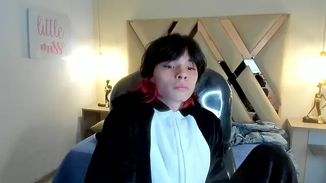 Sylasfrost 现场XXX聊天