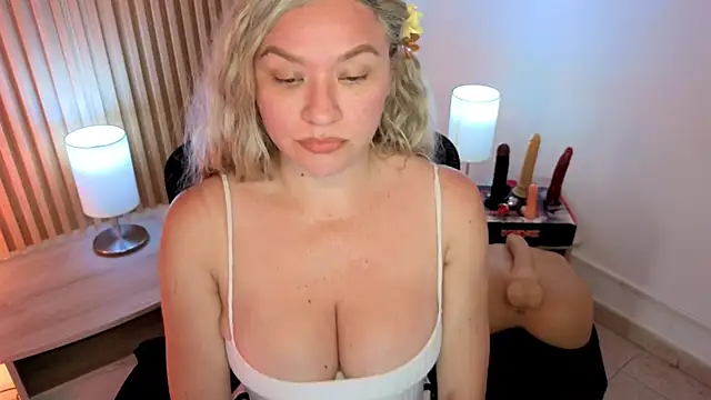 XXX chat uživo modela MarianL0ve