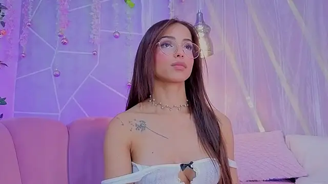 แชท XXX สดของ EmmyCortez