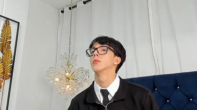 Вебкам-шоу AerumChae