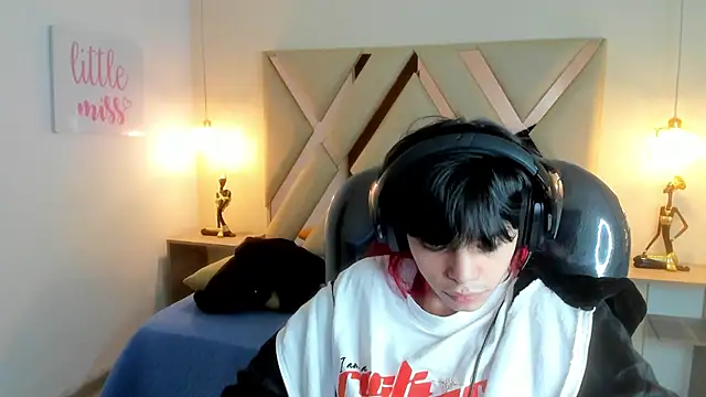 Chat XXX Live Sylasfrost