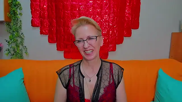 iamyourdream89 élő XXX-chatje