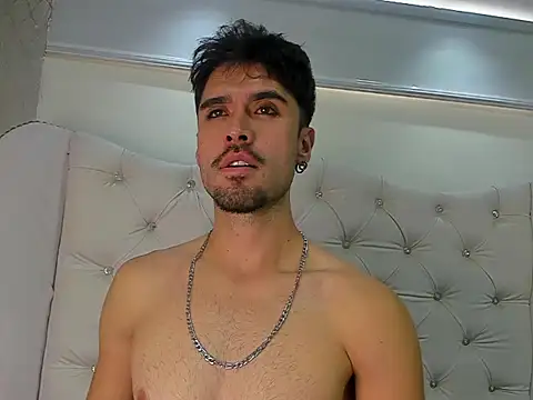 BrunoTurnerr webkamerás műsora