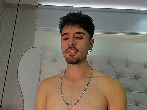 BrunoTurnerr Chat XXX live