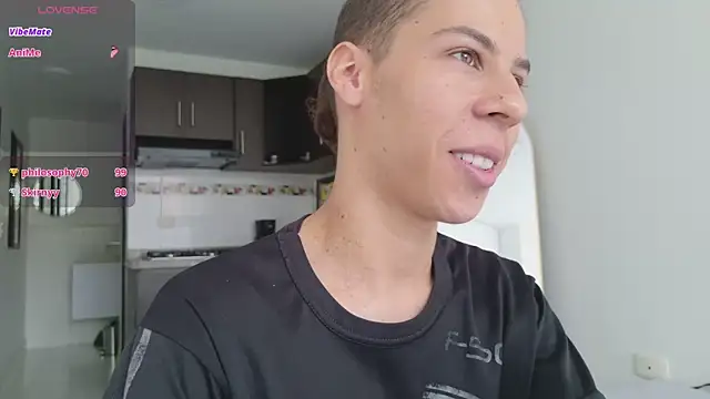 grey___27 Webcam Show