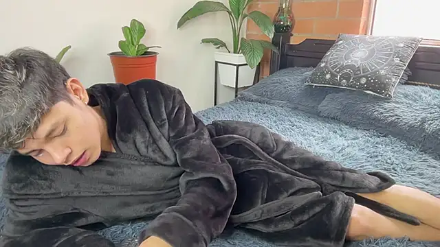 Andy_Belier23 লাইভ XXX চ্যাট