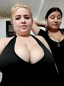 Sara_y_Amy Live XXX-Chat