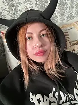 Nancyhot777 现场XXX聊天