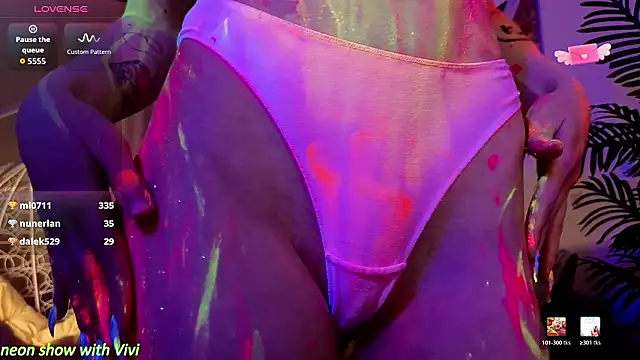 Shy_Vivi Chat XXX in diretta