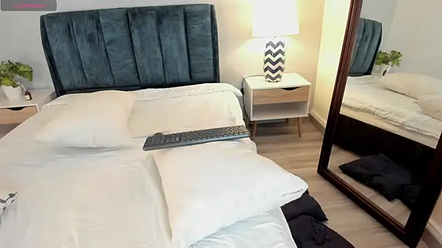 AgathaBloom_'s Live XXX Chat