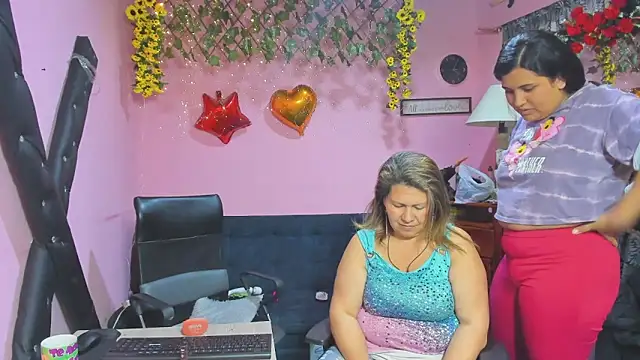 lesbiancuple Show Webcam