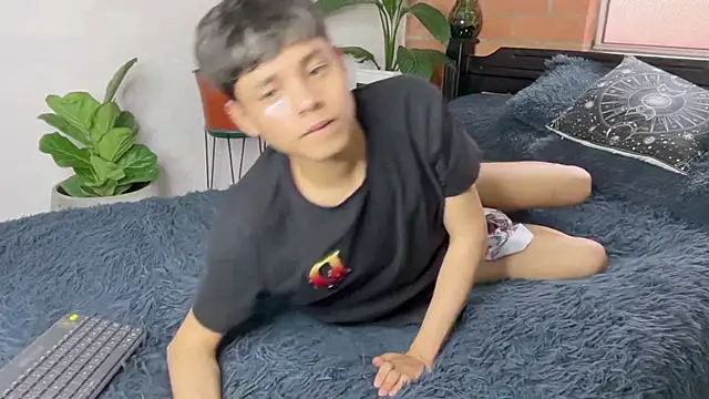 Czat XXX na żywo – Andy_Belier23