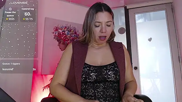 milfsecret69 élő XXX-chatje