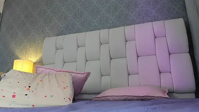 Show modela alisstarr na web-kameri