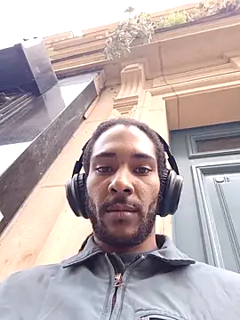 Онлайн чат XXX Mikaaa97