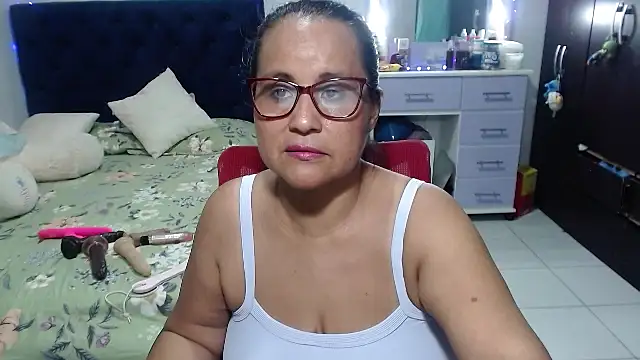 pervert_mommy_ live XXX chat