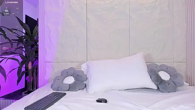 AnahinClar élő XXX-chatje