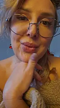 MariaRichi_: απευθείας συνομιλία ΧΧΧ