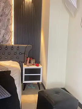 Lolagolden1 – Naživo XXX chat