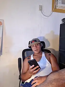 Chat +18 de Felix_Asher ao vivo