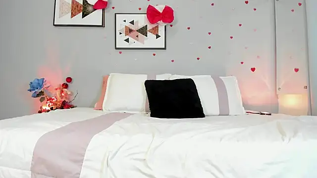 PauleteW10's Live XXX Chat