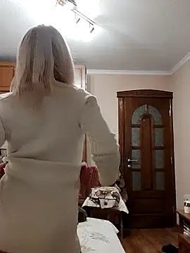 Show modela MiraStar984 na web-kameri