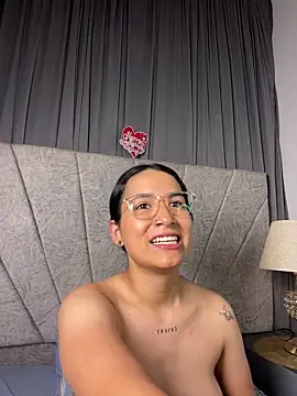 แชท XXX สดของ Val12777