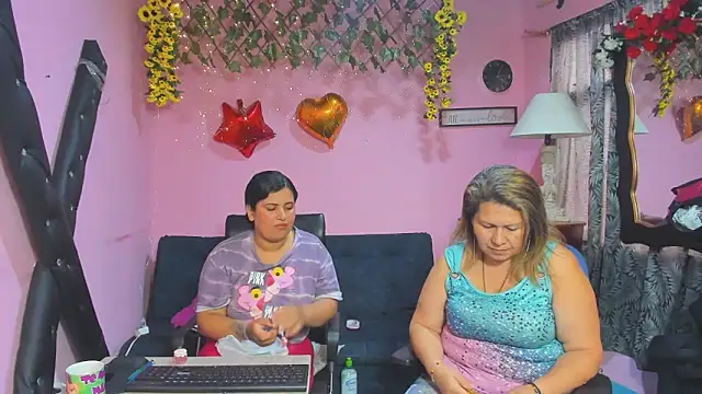 lesbiancuple Chat XXX in diretta