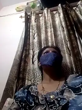 Kavita-90 Show in webcam