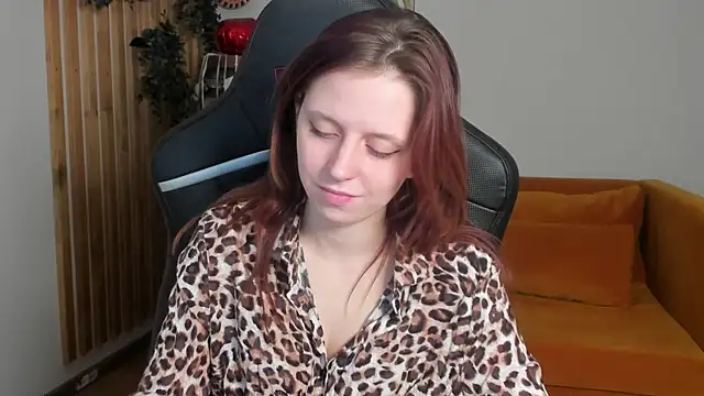 دردشة FreyaVey الجنسية المباشرة