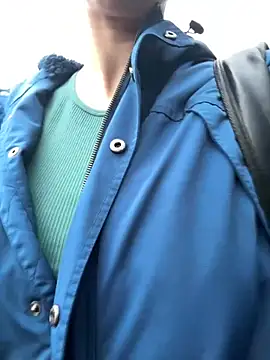 XLucilleX Show in webcam