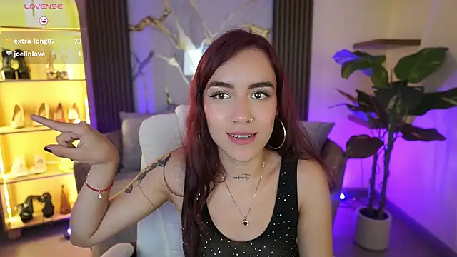 TessaaFox: онлайн-секс-чат