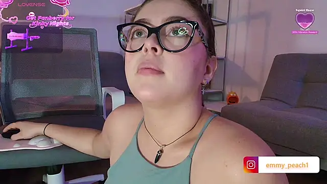 Sembang XXX Secara Langsung Emmy_peach1