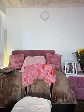 Chat +18 de karinacortes ao vivo