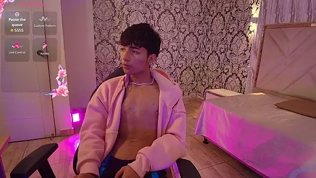 Pokazy przed kamerką – osamu_tay