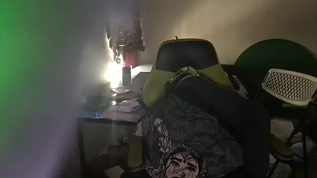 StuntingSpunMarine69 Adlı Modelin Canlı XXX Sohbeti