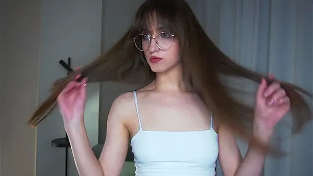 ClarineCasebolt 现场XXX聊天