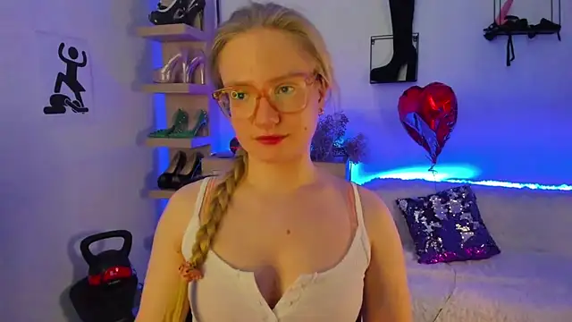 NancyHottie 即時 XXX 聊天