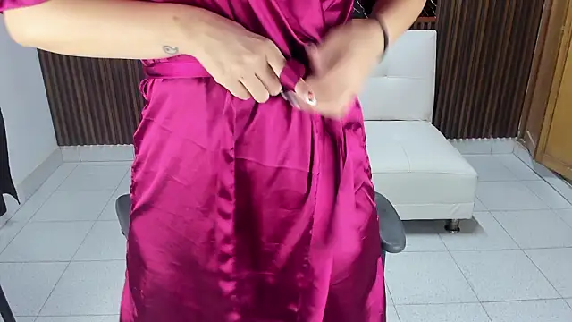 Онлайн чат XXX Anna17_