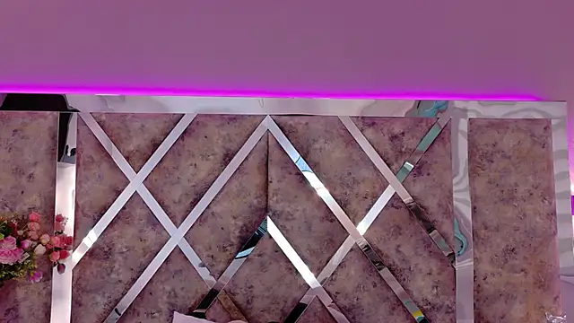 MeganR_ Adlı Modelin Canlı XXX Sohbeti