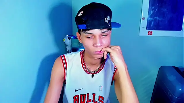 boyswantingplay Adlı Modelin Web Kamerası Şovu