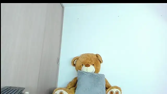 KIMMY_MONTIELL Live XXX-Chat