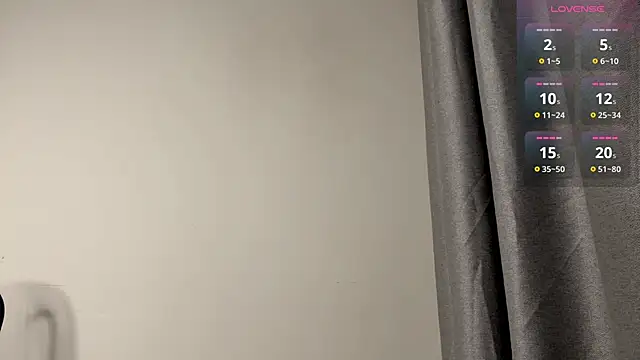 ElyaMurのライブXXXチャット