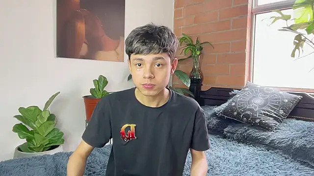 Andy_Belier23 Pertunjukan Webcam