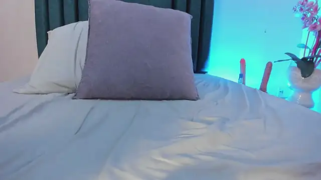 LaraGoldd's Live XXX Chat