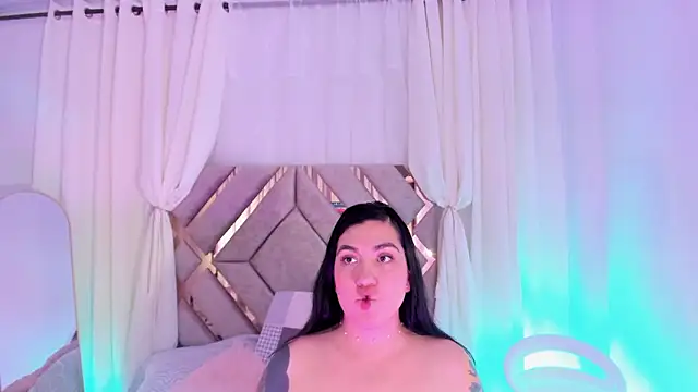 Chat XXX ao vivo de KathiaJenner