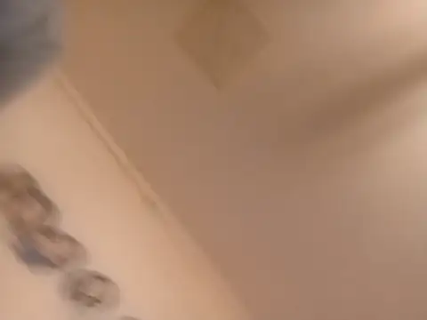 Pokazy przed kamerką – k1oudE