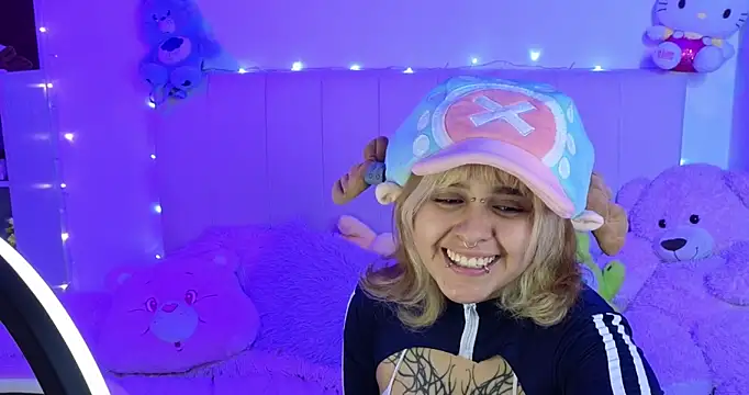 NekoWaifu 라이브 XXX 채팅